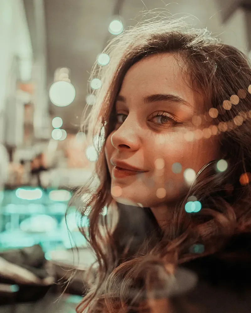 Finding Love in the Modern Age: The Story of a 38-Year-Old Single Woman