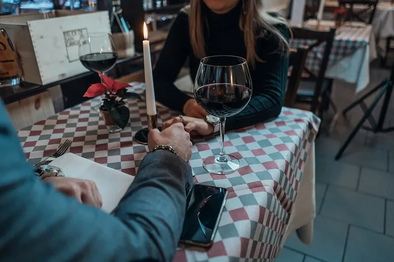 In the Eyes of Women, There are Differences Between Blind Dates and Free Love